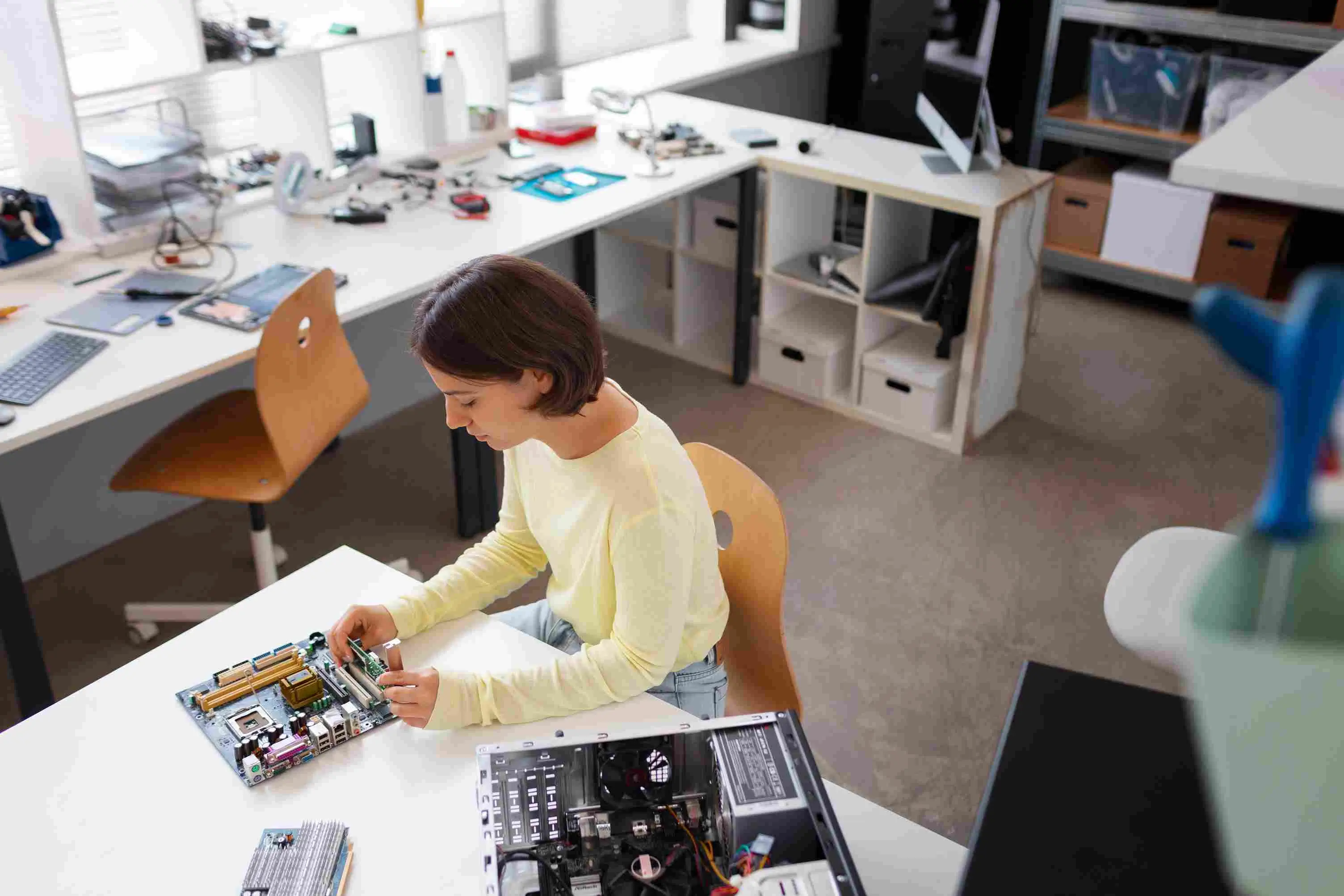 The Role of EMS in the Rise of Smart Devices