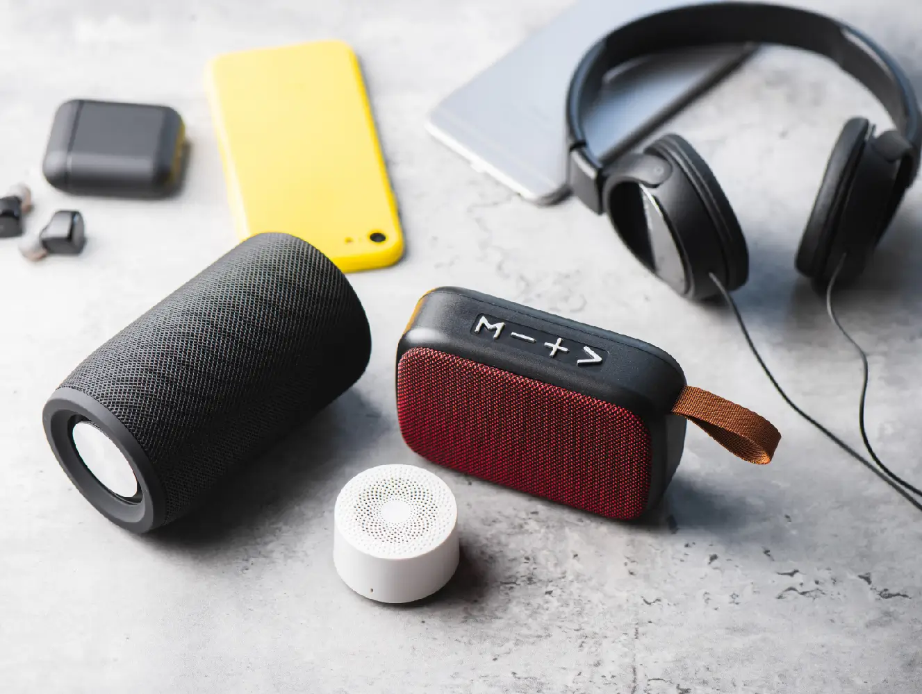 consumer durables and electronics device 3